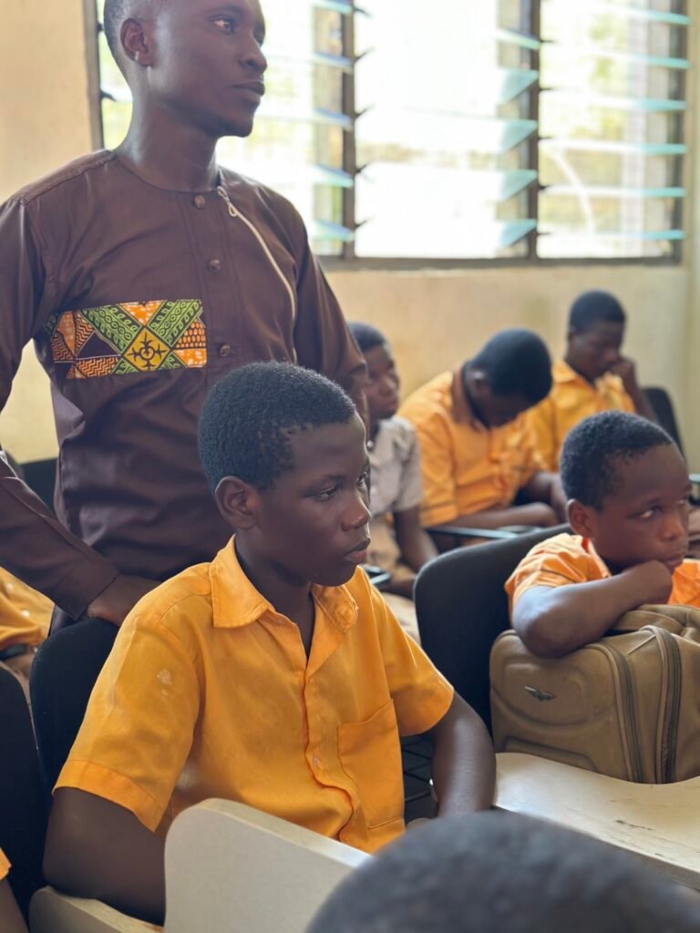 Outreach at the Cape Coast School for the Blind and Kakum National Park canopy walkway – photo 47