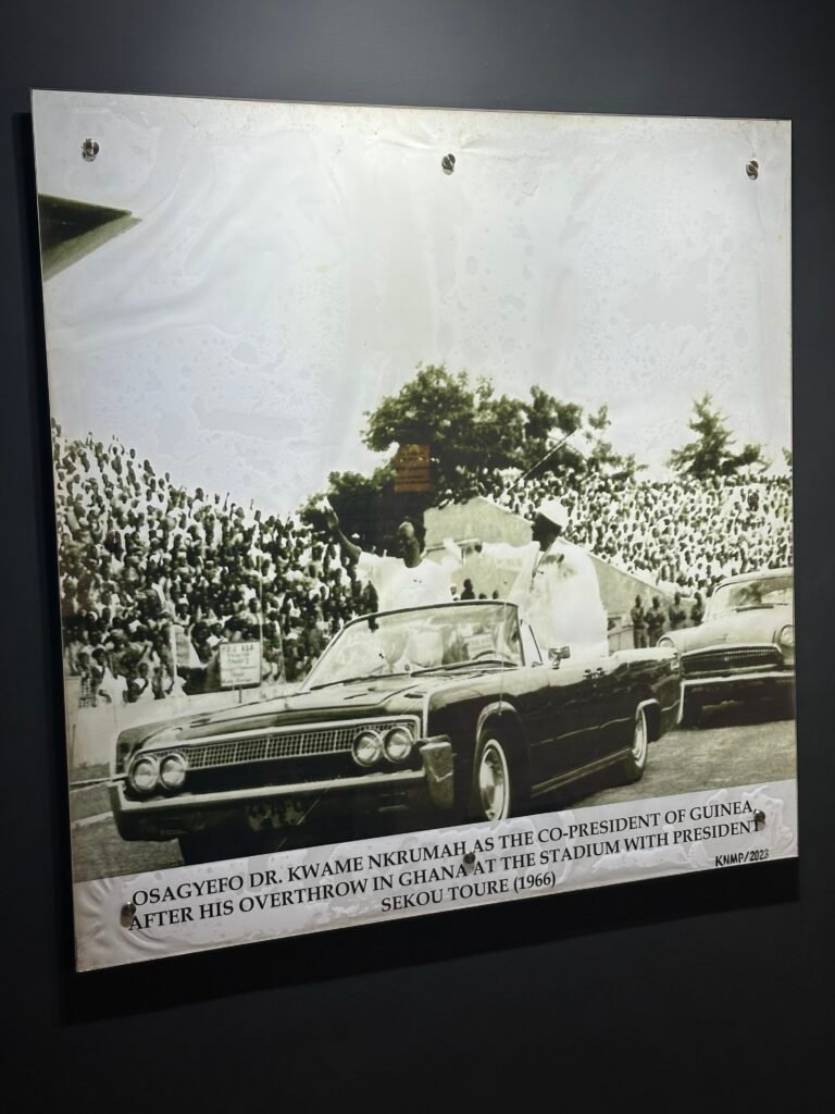 Accra city tour visiting Kwame Nkrumah Memorial Park and Independence Square – photo 13