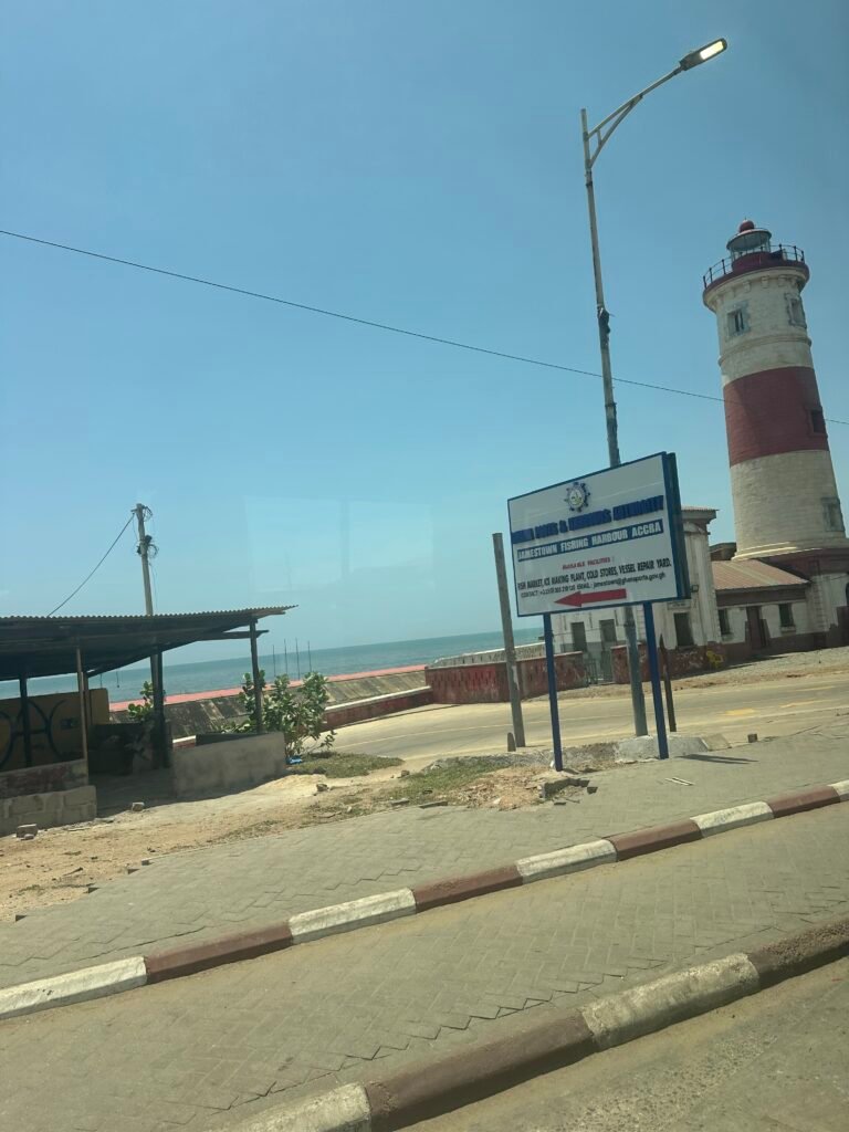 Accra city tour visiting Kwame Nkrumah Memorial Park and Independence Square – photo 34