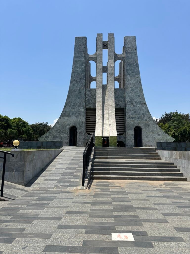 Accra city tour visiting Kwame Nkrumah Memorial Park and Independence Square – photo 44