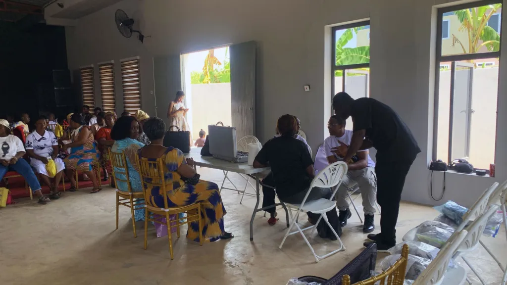 Church fellowship and eye screenings at Floodgate International Church, Amasaman – photo 2